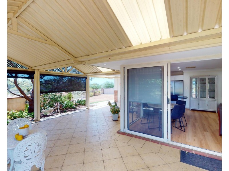 2/19 Geordie Court, Coogee WA 6166