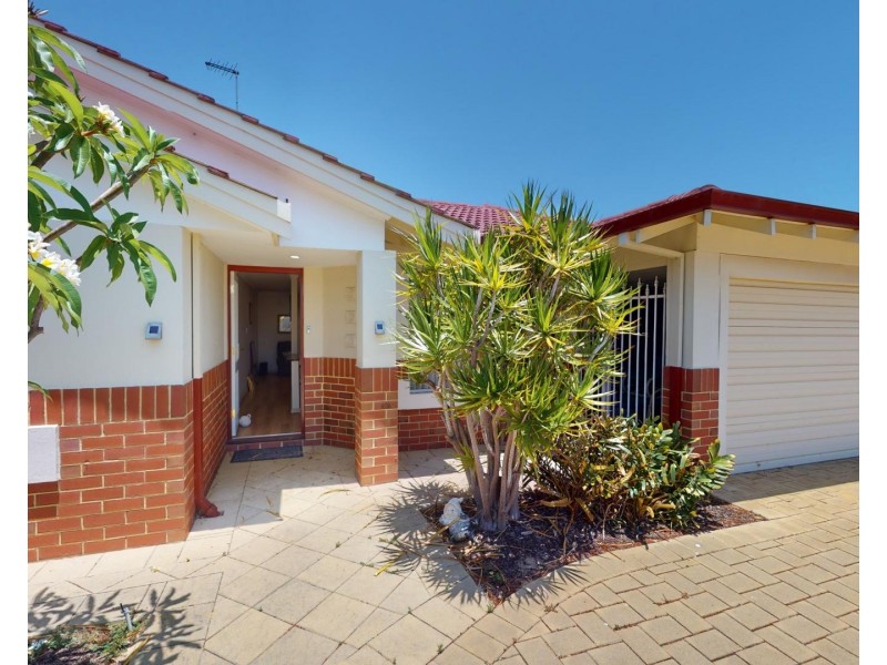 2/19 Geordie Court, Coogee WA 6166