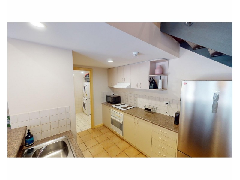 18/13-15 Cantonment Street, Fremantle WA 6160