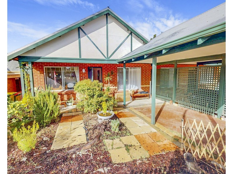 5 Bolton Place, Fremantle WA 6160