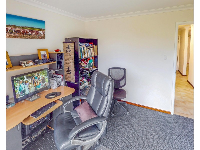100 Aitken Drive, Winthrop WA 6150