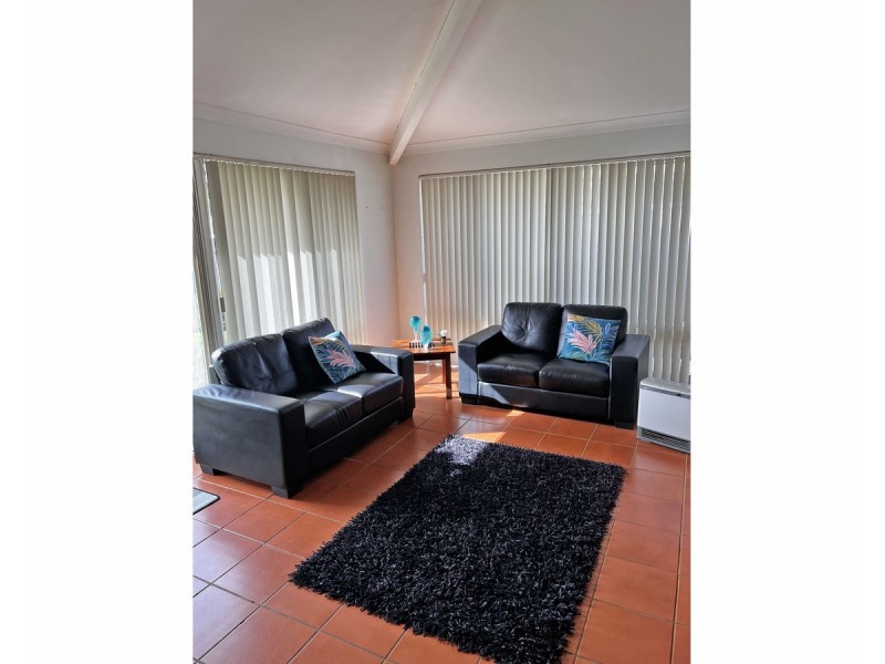 5 Cherniss Court, Success WA 6164