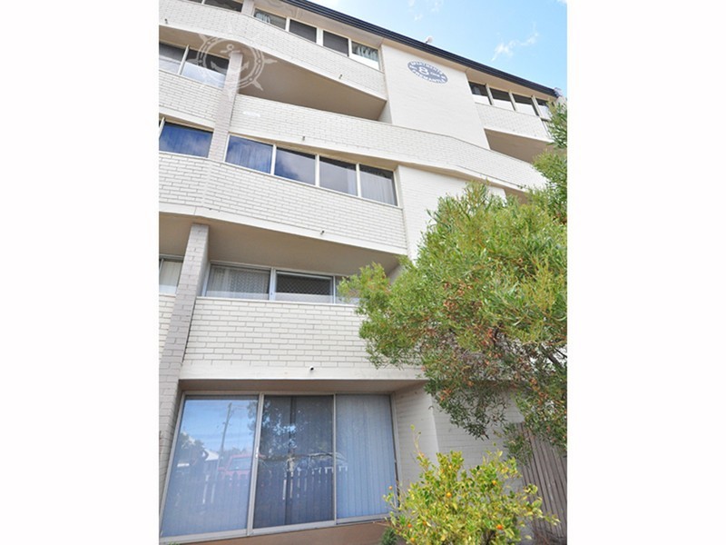 13/8 Ord Street, Fremantle WA 6160
