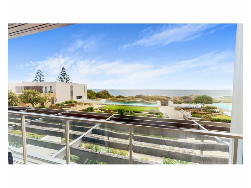 6/21 Ocean Drive, North Coogee WA 6163
