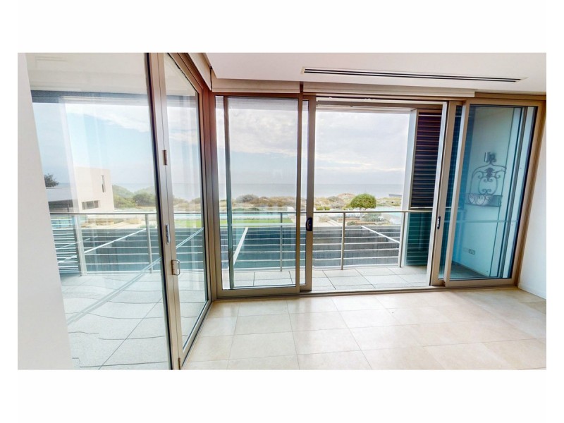 6/21 Ocean Drive, North Coogee WA 6163