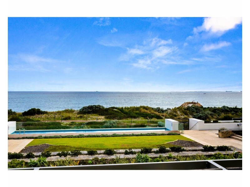 6/21 Ocean Drive, North Coogee WA 6163