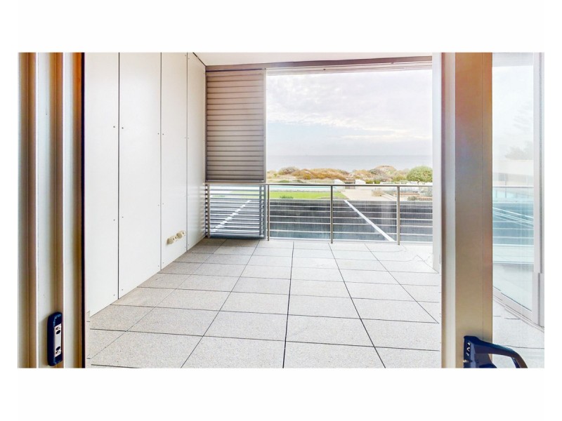 6/21 Ocean Drive, North Coogee WA 6163
