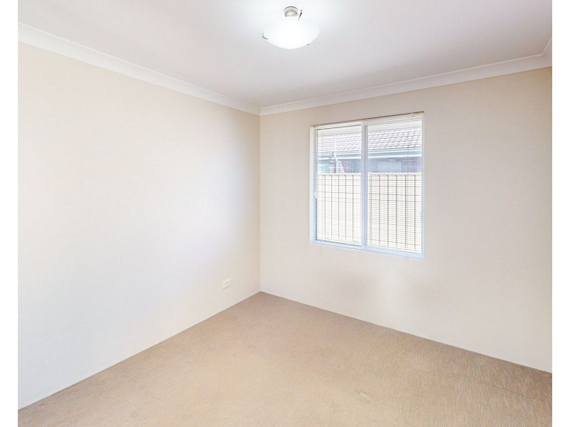 52 Gaebler Road, Hammond Park WA 6164