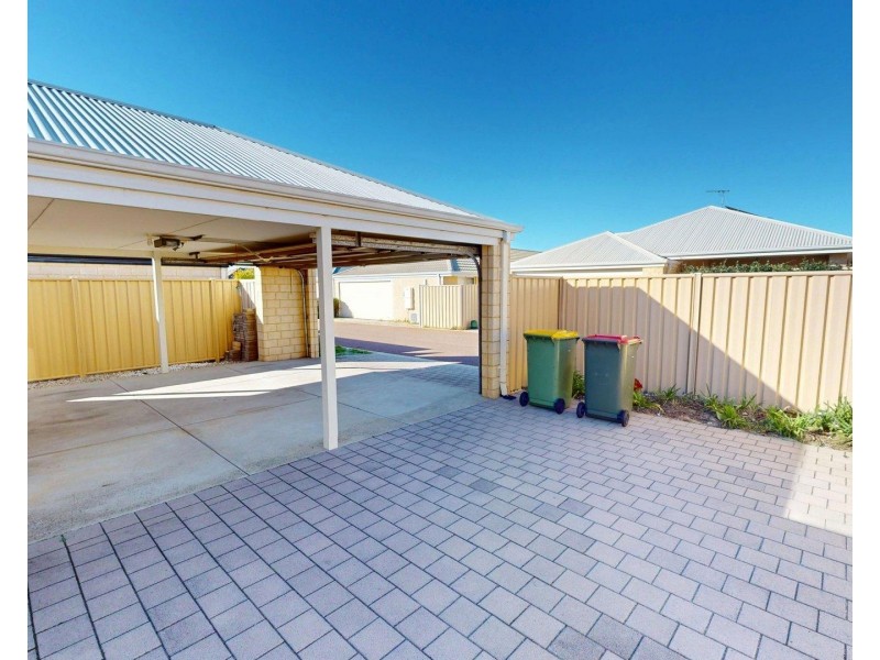 52 Gaebler Road, Hammond Park WA 6164