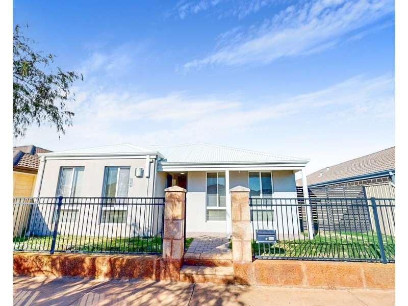 52 Gaebler Road, Hammond Park WA 6164
