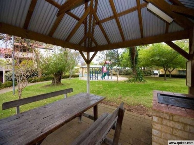 5/2 Pengilly Road, Orelia WA 6167