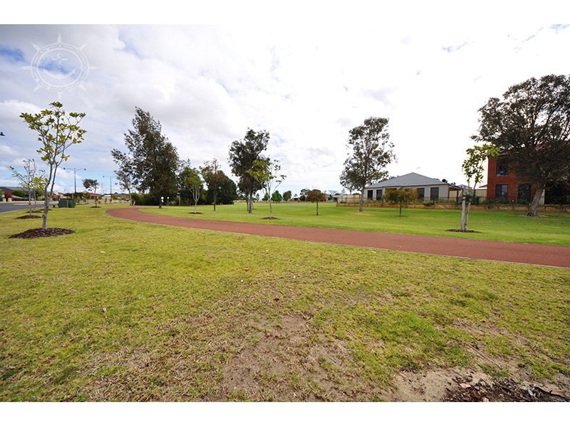 297 Wentworth Parade, Success WA 6164