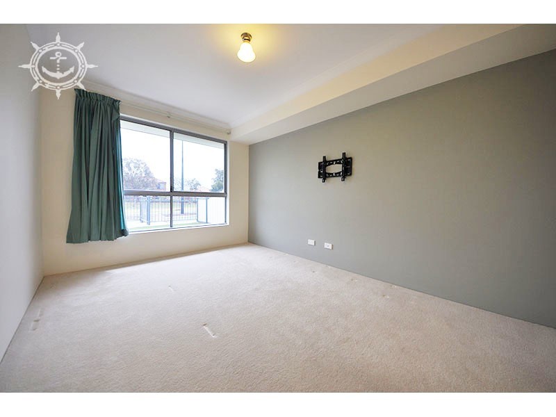 297 Wentworth Parade, Success WA 6164