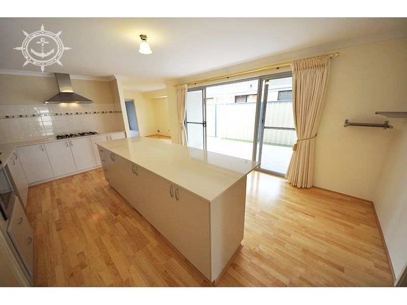 297 Wentworth Parade, Success WA 6164
