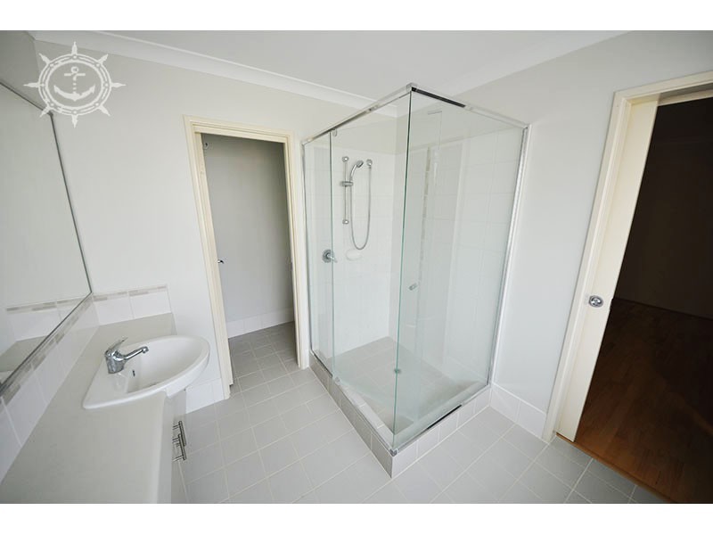 297 Wentworth Parade, Success WA 6164