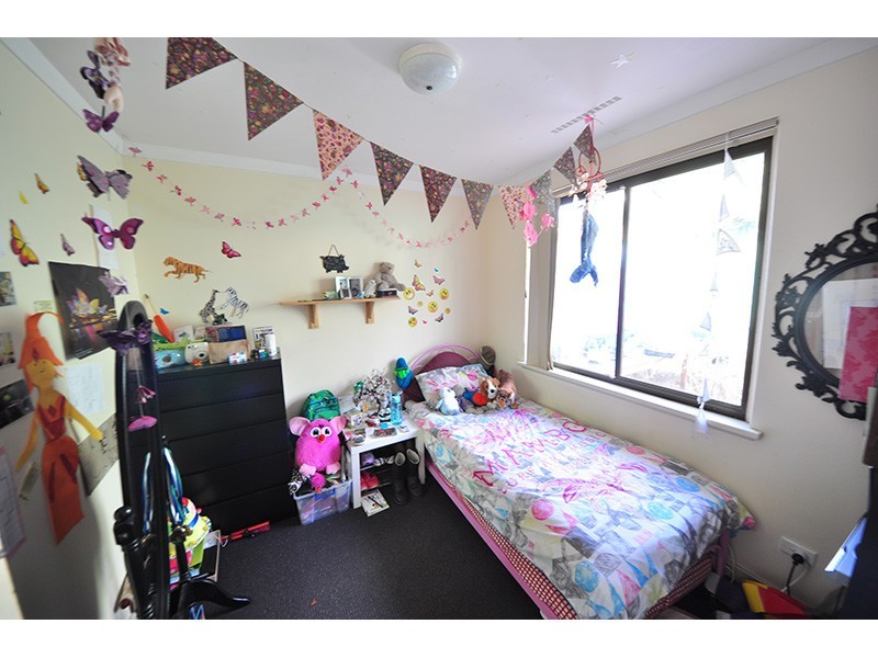 2B Strode Avenue, Hamilton Hill WA 6163