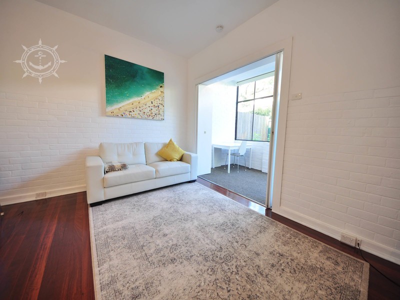 2/22 Caporn Street, Crawley WA 6009