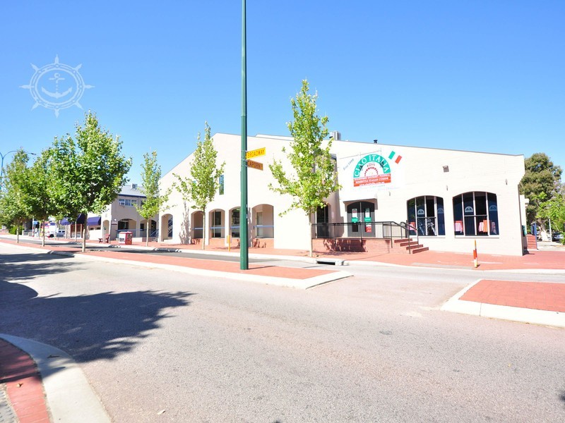 2/22 Caporn Street, Crawley WA 6009