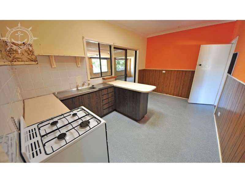 15 Thorsager Street, Coolbellup WA 6163