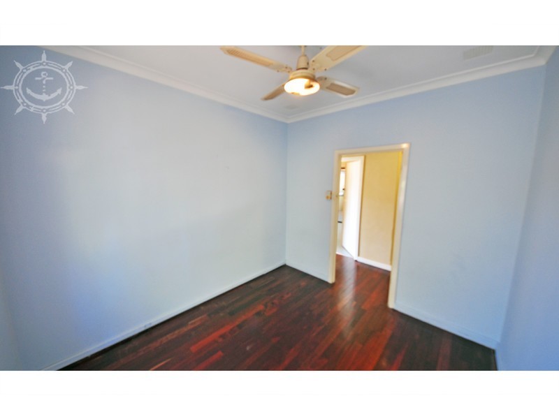 15 Thorsager Street, Coolbellup WA 6163