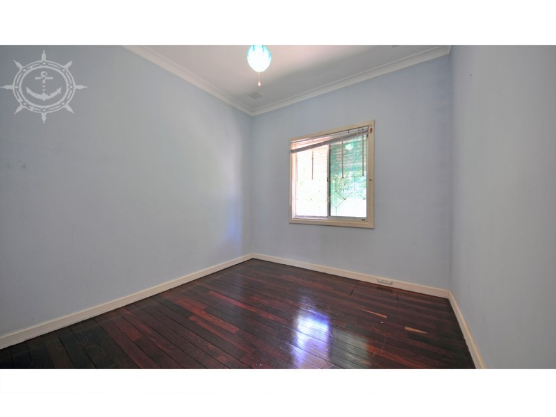 15 Thorsager Street, Coolbellup WA 6163