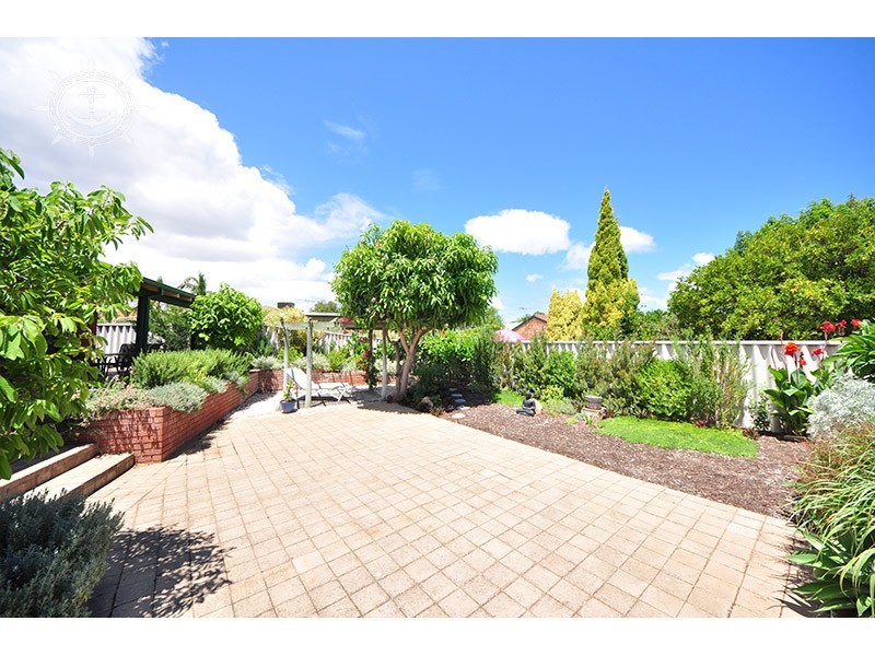 66 Turfan Way, Munster WA 6166