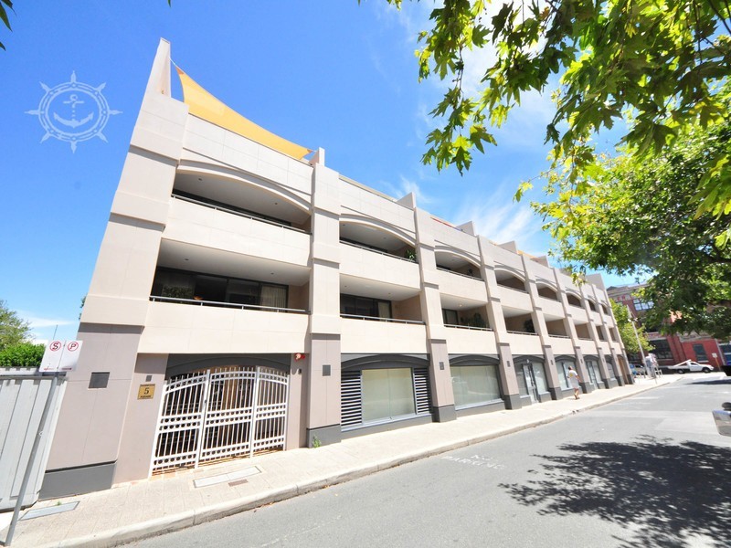 16/5 Bannister Street, Fremantle WA 6160