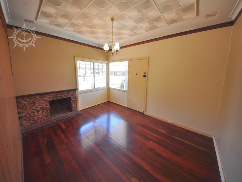 15 Thorsager Street, Coolbellup WA 6163