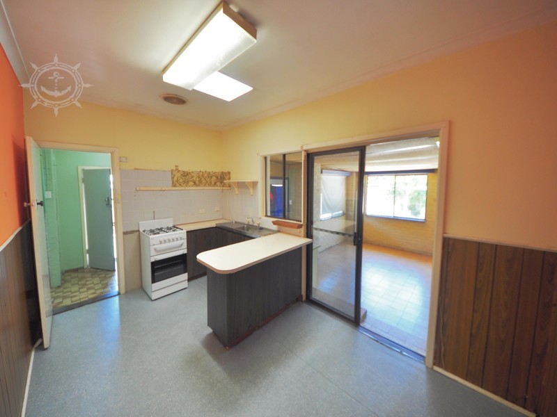 15 Thorsager Street, Coolbellup WA 6163