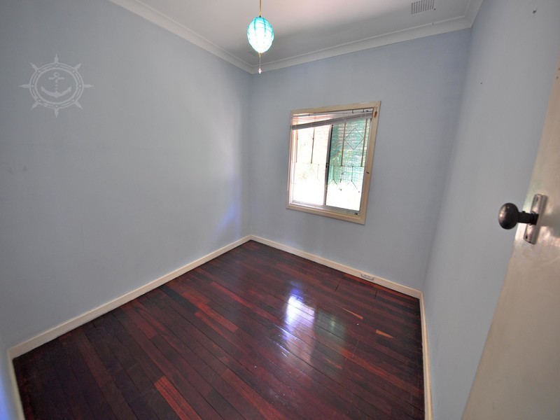 15 Thorsager Street, Coolbellup WA 6163