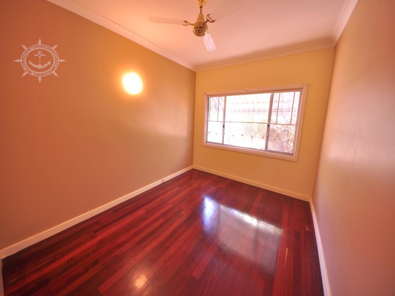 15 Thorsager Street, Coolbellup WA 6163