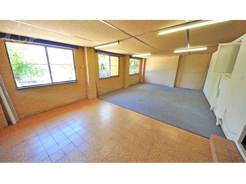 15 Thorsager Street, Coolbellup WA 6163