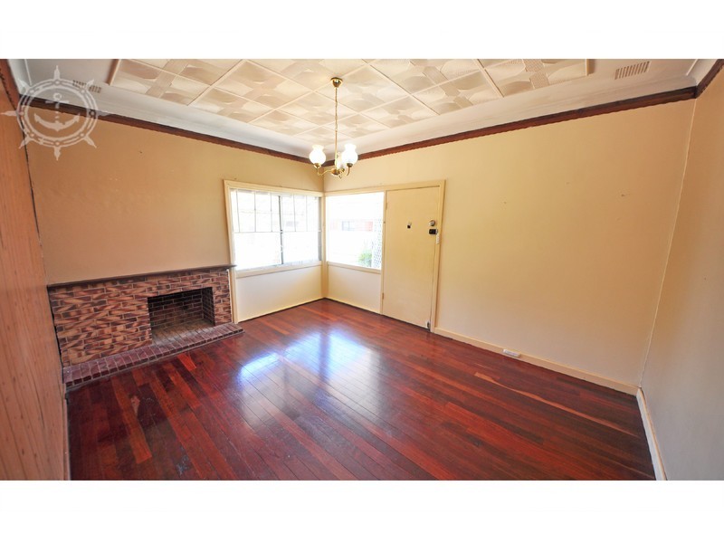 15 Thorsager Street, Coolbellup WA 6163