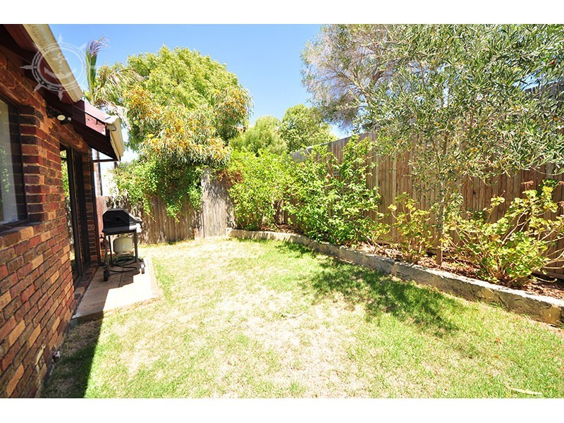 22 Bolton Place, Fremantle WA 6160