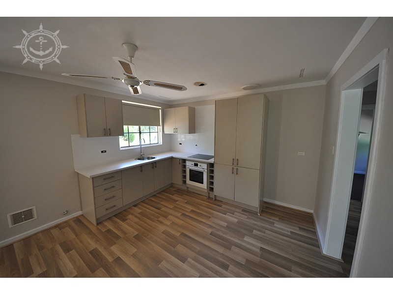 2B Strode Avenue, Hamilton Hill WA 6163