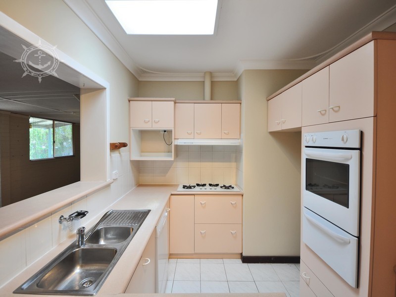 10 Ross Crt, Spearwood WA 6163