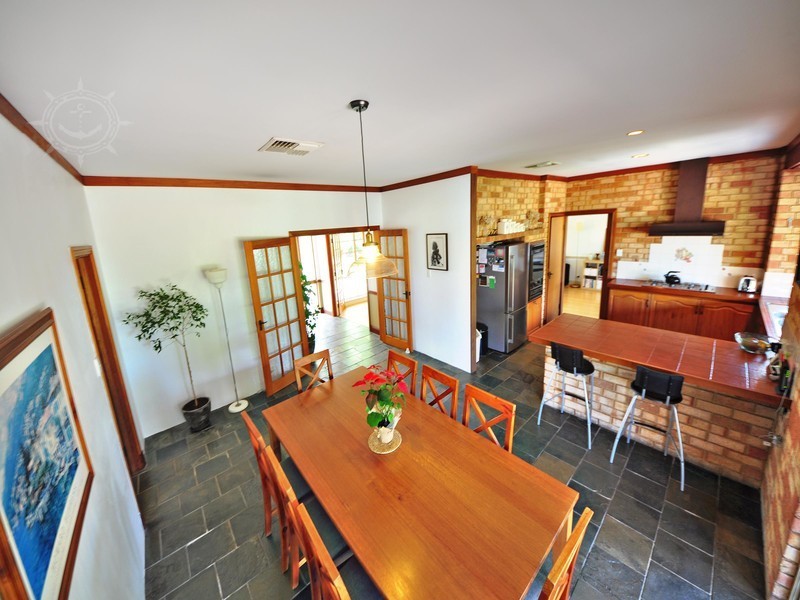 66 Turfan W, Munster WA 6166