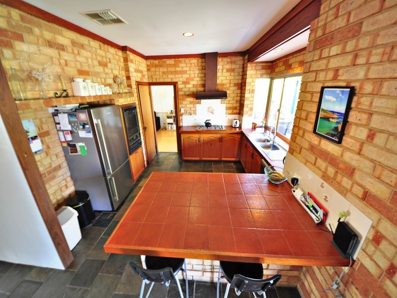 66 Turfan W, Munster WA 6166