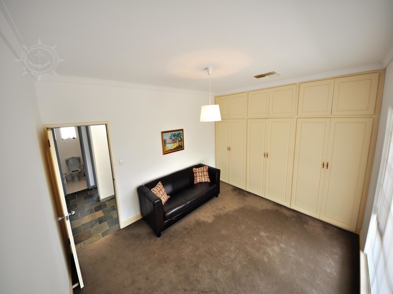 66 Turfan W, Munster WA 6166