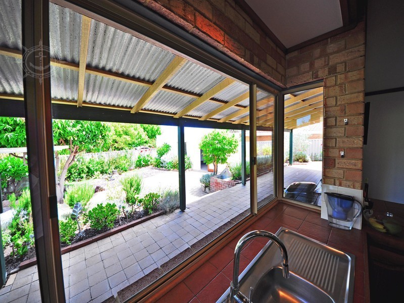 66 Turfan W, Munster WA 6166