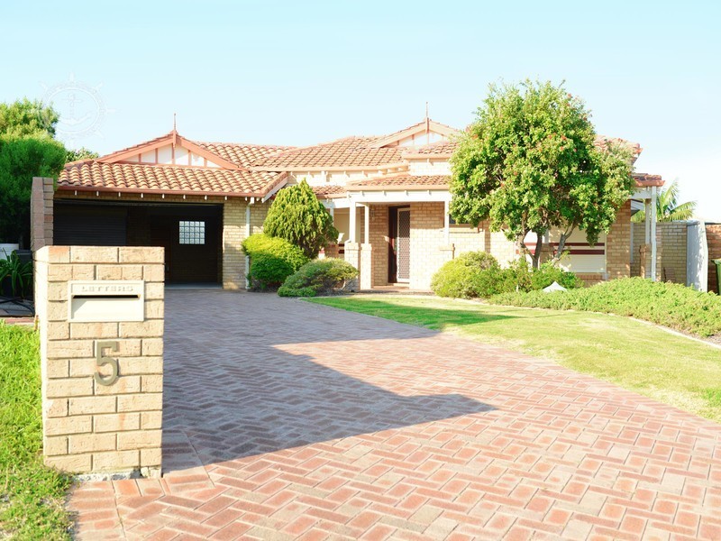 5 Marseille Mews, Port Kennedy WA 6172