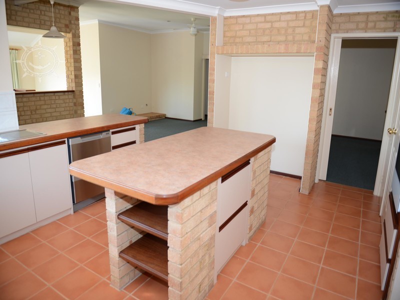 5 Marseille Mews, Port Kennedy WA 6172