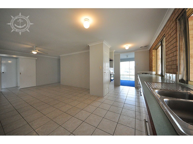 12 Orania Mews, Warnbro WA 6169