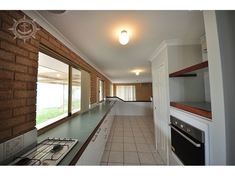 12 Orania Mews, Warnbro WA 6169