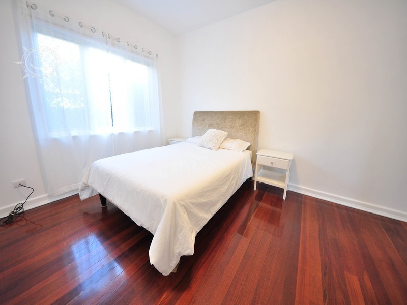 2/22 Caporn Street, Crawley WA 6009