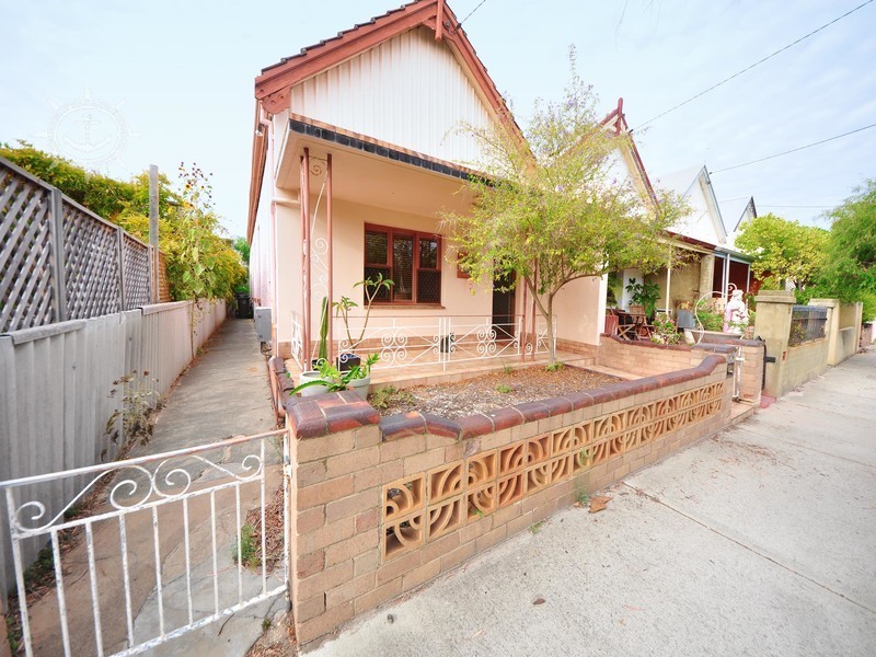 23 Grey Street, Fremantle WA 6160
