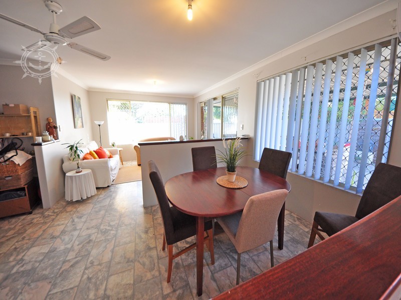 8B Rennie Crescent, Hilton WA 6163