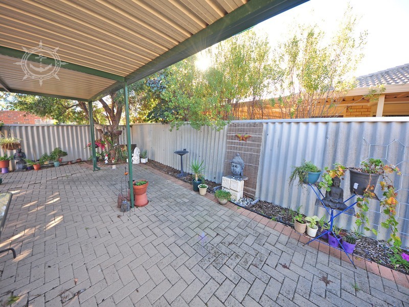 8B Rennie Crescent, Hilton WA 6163