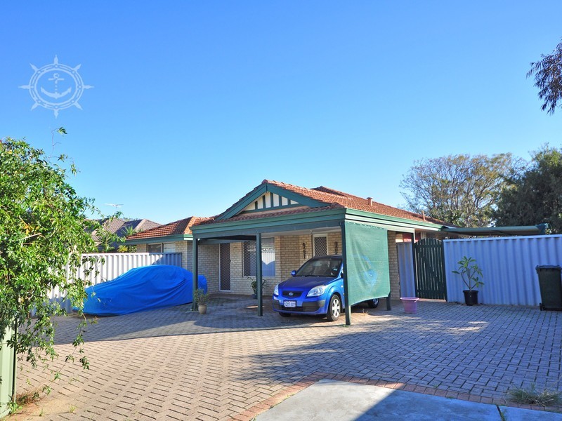 8B Rennie Crescent, Hilton WA 6163