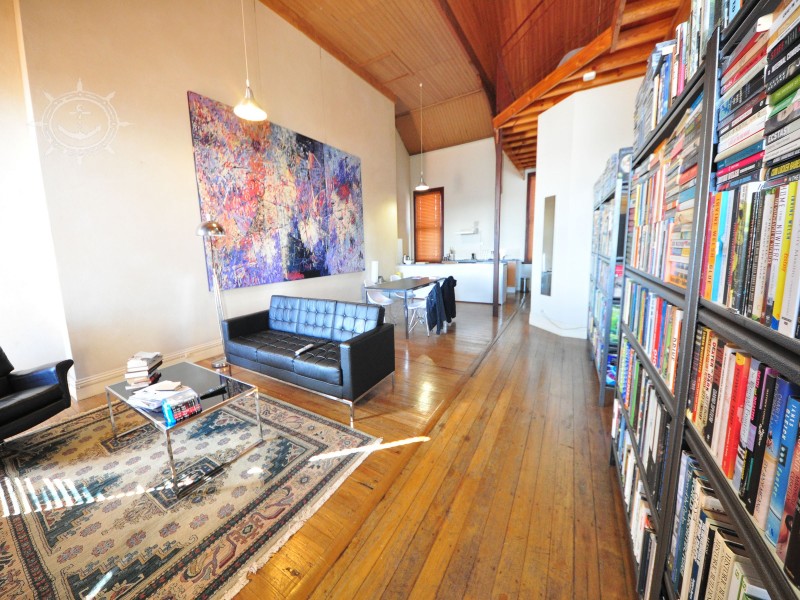 7/13 James Street, Fremantle WA 6160